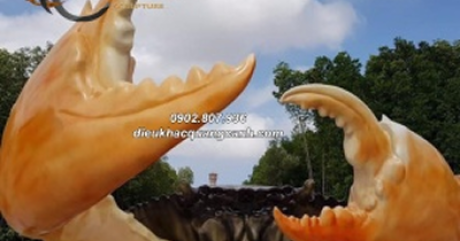 Công Trình Con Cua Khổng Lồ Nhựa Composite