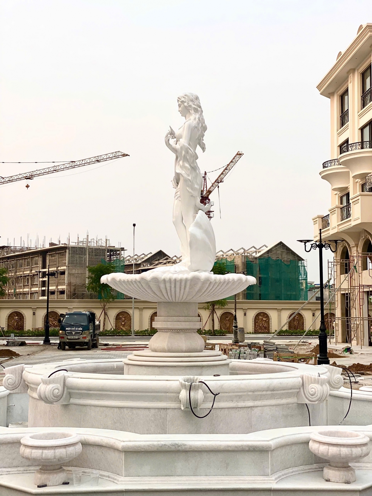 Tượng cổ điển bằng composite đẹp