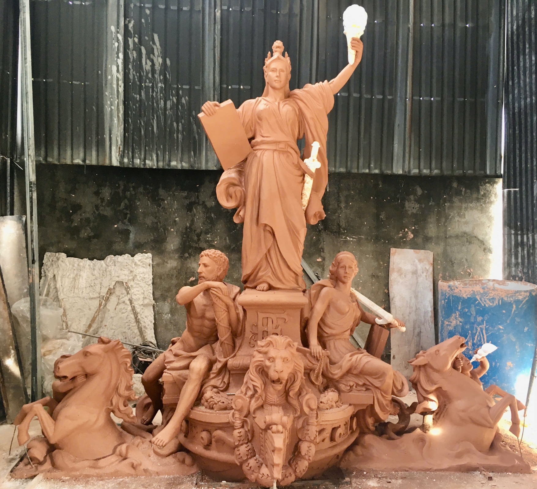 Tượng cổ điển composite đặc sắc