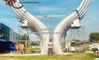 Tượng Đài Cánh Chim Inox Cao 12m Cho Tập Đoàn Novalan Dự Án Aqua City